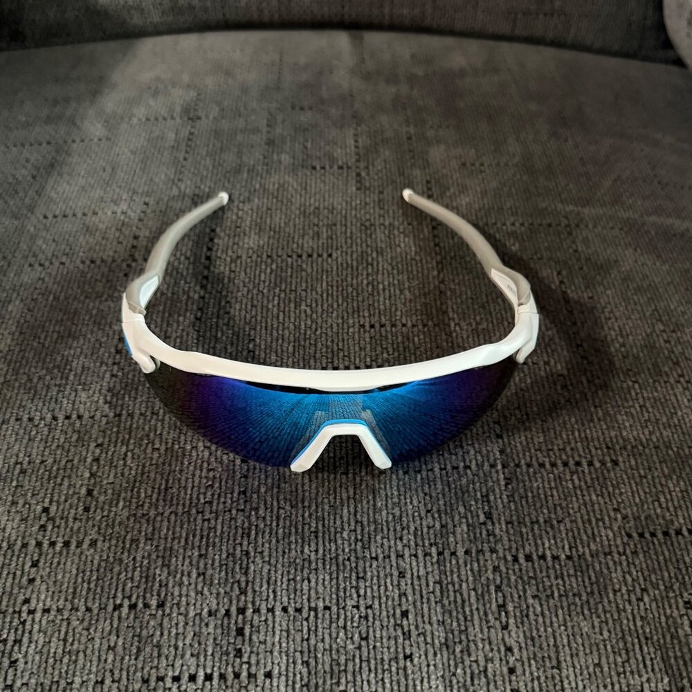 Oakley Radar EV PRIZM Polarized Blue OO9208 White-Gray Frame - Picture 4 of 9
